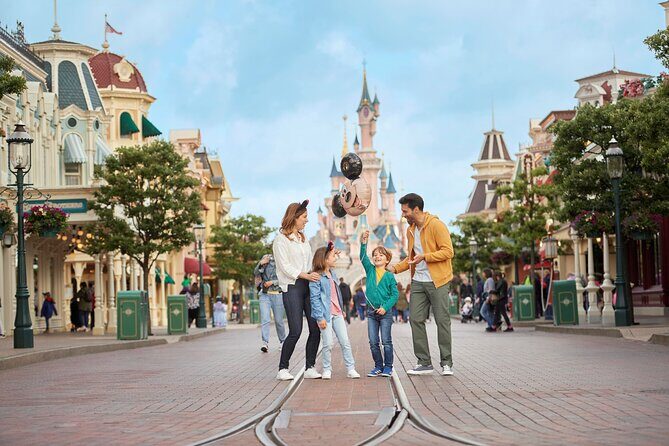 Disneyland® Paris Express Shuttle with Admission Ticket from Central Paris - The Itinerary: What to Expect