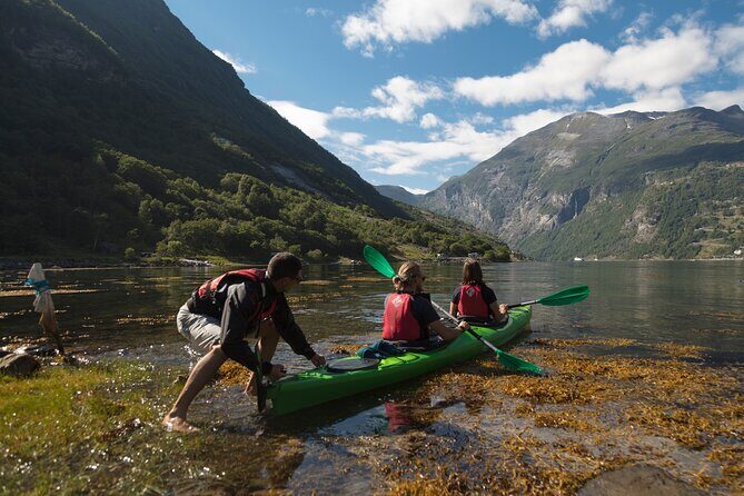 Double Kayak Rental in Geiranger (Excursions.no) - Booking, Cost, and Practicalities