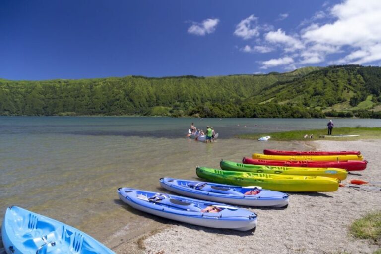 Double-Seat Kayak Rental at Sete Cidades Lake - Key Points