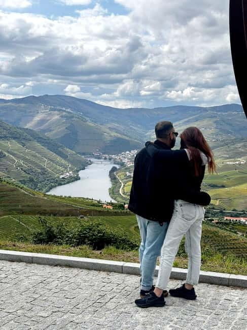 DOURO VALLEY: Premium Wine Tour, Winery Lunch & Private Boat - Value and Practical Considerations
