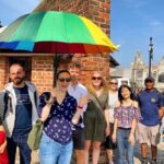 Downtown Liverpool Walking Tour - In Spanish - The Beatles Footsteps: From Statues to the Cavern