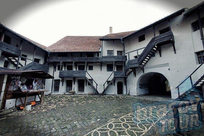 Dracula Castle, Peles Castle and Rasnov Fortress from Brasov - The Sum Up