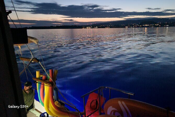 Dreamy Cruise sunset tour with dinner and unlimited wine! - FAQ