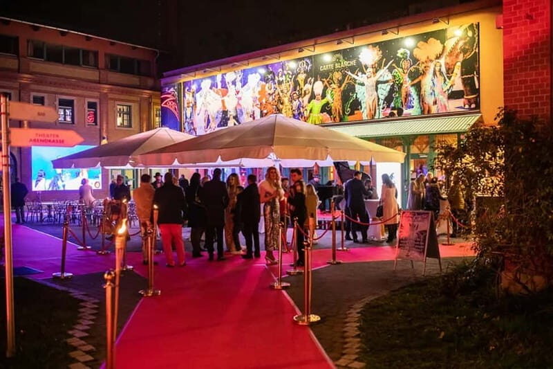 Dresden: Entrance Ticket for Travesty Revue Show - The Practical Details