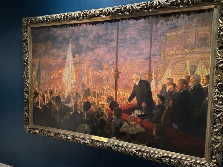 Dresden: Guided City Walk and City Museum Entrance Ticket - Inside the City Museum