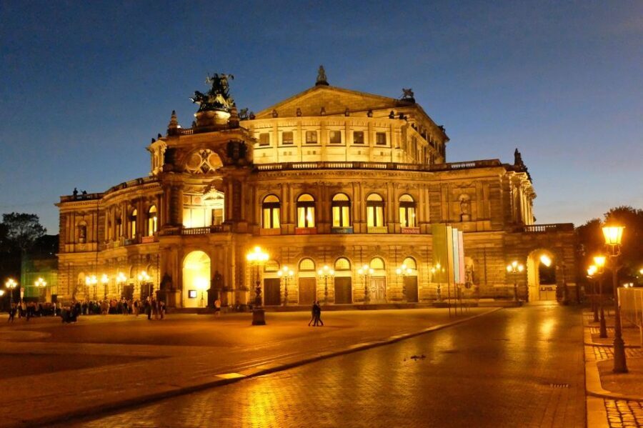 Dresden: Shared Small Group Walking Tour in English - The Authentic Experience of a Guided Walk