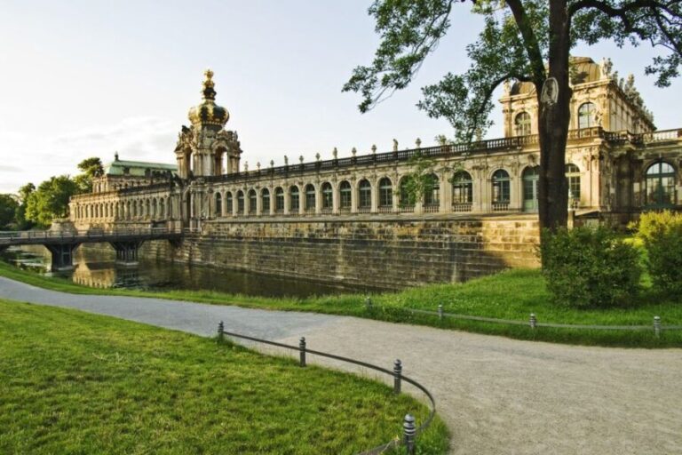 Dresden: Smile Tour with Prosecco - Who Should Consider This Tour?