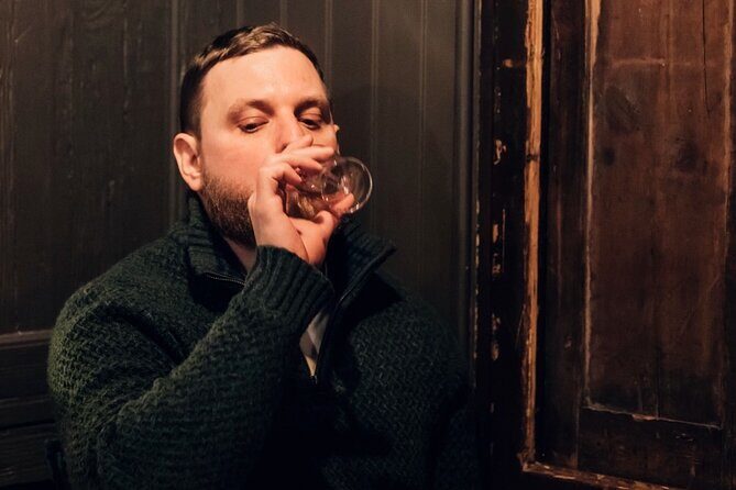 Dublin 6 Whiskey Tasting & 3 Food Pairing Walking Tour with Local - Detailed Breakdown of the Itinerary