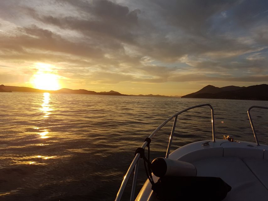 Dubrovnik: Private Sunset on the Sea Cruise with Wine - Why This Tour Works Well