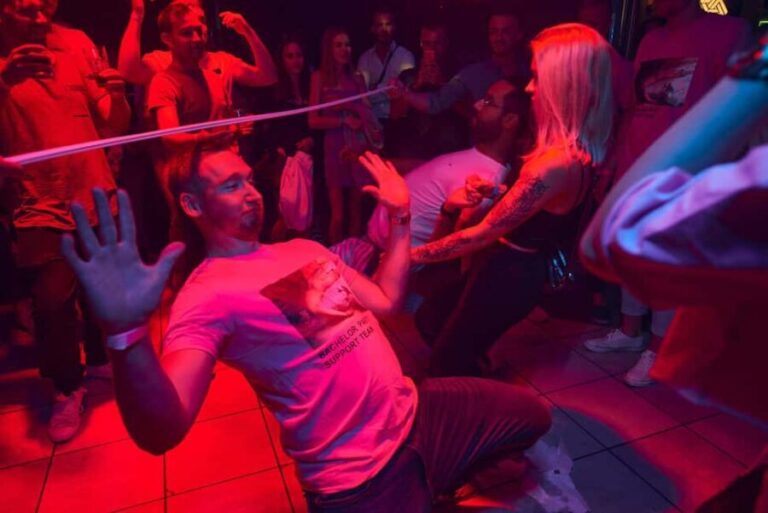 Dubrovnik: Pub Crawl Nightlife Xperience - Why Choose This Tour?