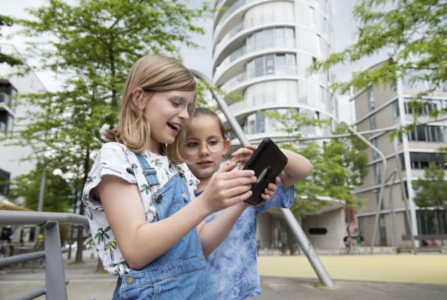 Düsseldorf: City Exploration Game for Kids with Geolino - What the Tour Entails