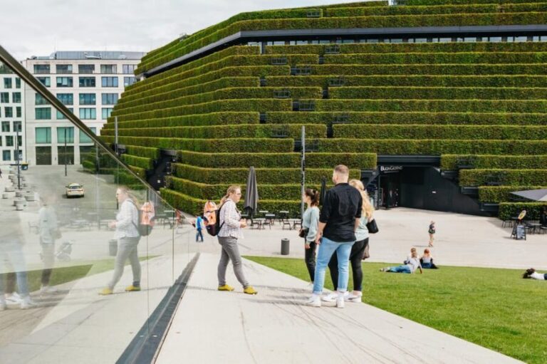 Düsseldorf: Guided City Architecture Walking Tour - What to Expect During the Tour