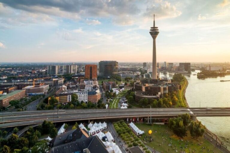 Düsseldorf: Private custom tour with a local guide - Authentic Experiences and Tips