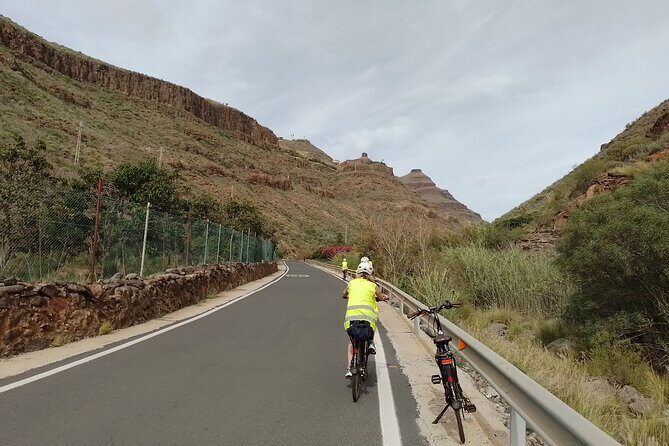 E-Bike Rental 80 km Battery life: Gran Canaria Mountains or Coast - Practical Tips for Your Ride