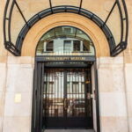 E-bike Tour Geneva Old Town with Free Museum Entry - Landmark Highlights and Cultural Stops