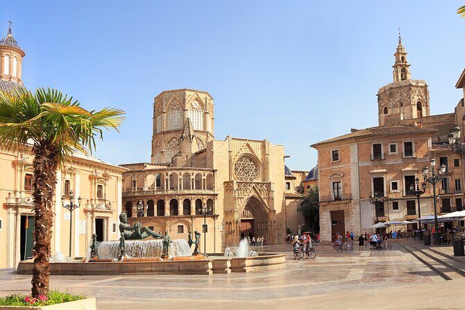 e-Scavenger hunt Valencia: Explore the city at your own pace - Who Should Consider This Tour?