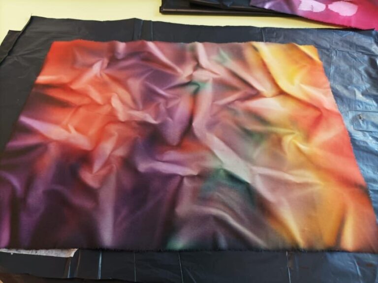 Easy Fabric Dyeing at clothing designer's cozy home - The Location and Accessibility