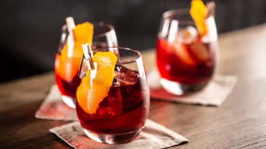 Eat Like a Local: Hidden Gràcia Catalan Tapas Tour Barcelona - Detailed Breakdown of the Itinerary