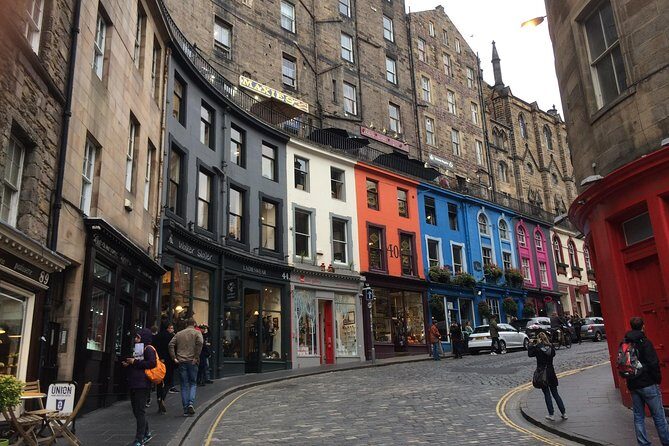 Edinburgh: History Lovers Old Town Walking Tour - Authenticity and Guide Quality