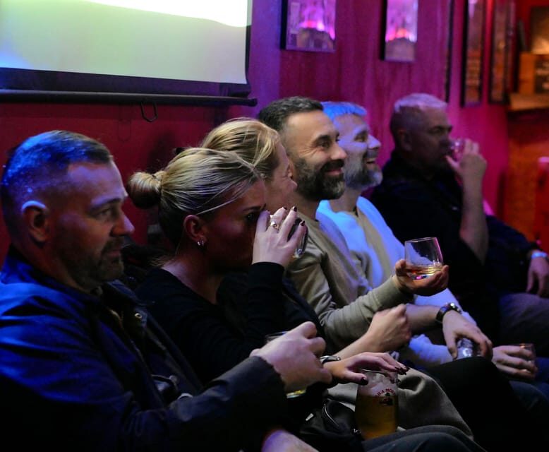 Edinburgh: Mountebank Comedy Whisky Tasting - Who Will Love This Experience?