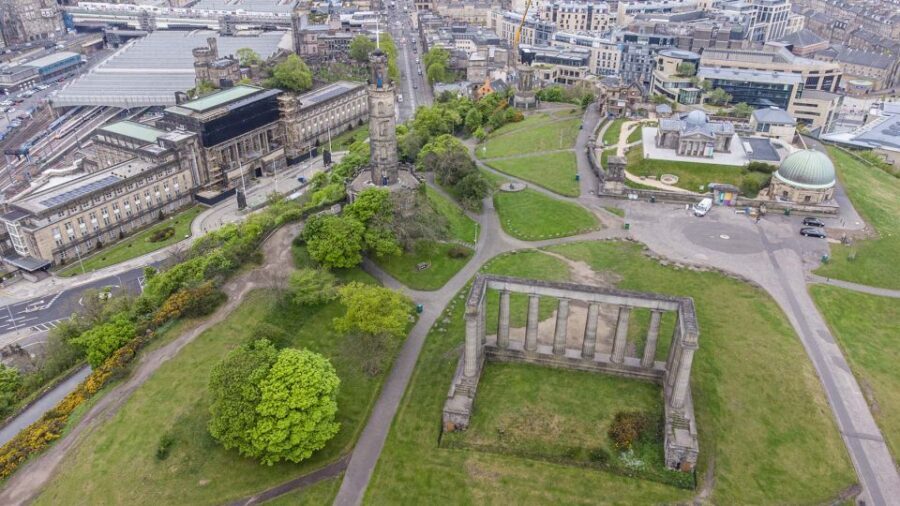 Edinburgh: Old Town History Walking Tour - The Guide’s Role in Making the Experience Special