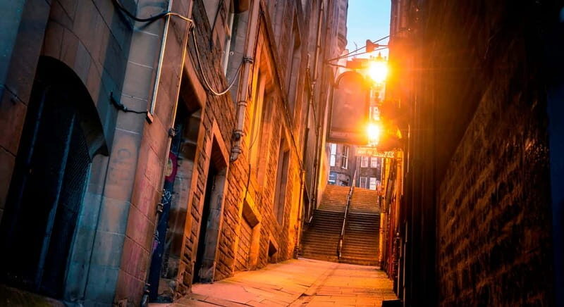 Edinburgh: School of Magic - Craft Your Own Wand Workshop - What We Think: The Pros & Cons