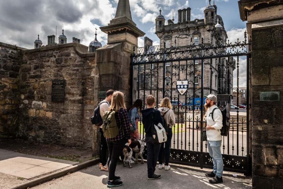 Edinburgh: Stunning Old Town Walking Tour - A Closer Look at the Edinburgh Old Town Walking Tour