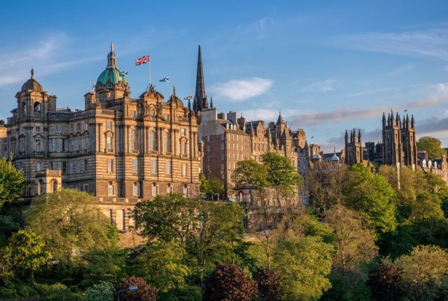 Edinburgh: The Royal City Tour from London - Is This Tour Worth It?