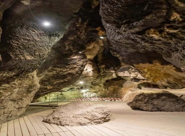 Enjoy 3 Day Private Tour in Armenia from Yerevan - Day 2: Exploring Armenia’s Natural and Architectural Marvels