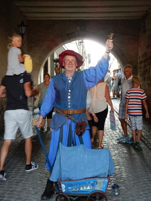 Erfurt: On the road with the bridge builder. Walking tour with anniversary tasting. - A Closer Look at the Erfurt Tour Experience