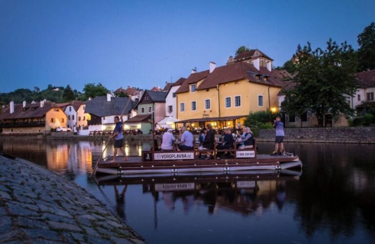 eský Krumlov: Advent Wooden Raft River Cruise - The Value of the Experience