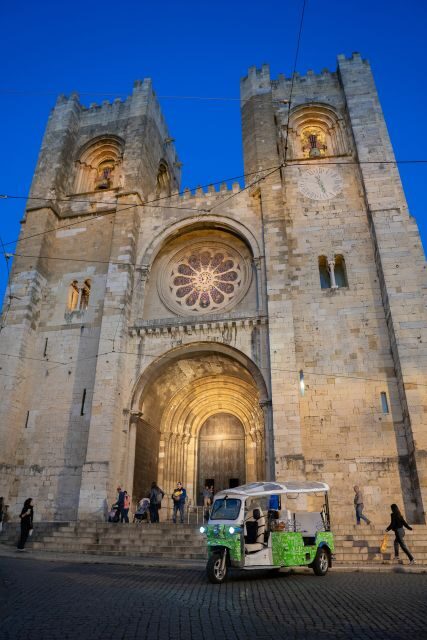 Essential Tour of Old Lisbon in 2H00 : Private Tuk-Tuk Tour - What Makes This Tour Stand Out