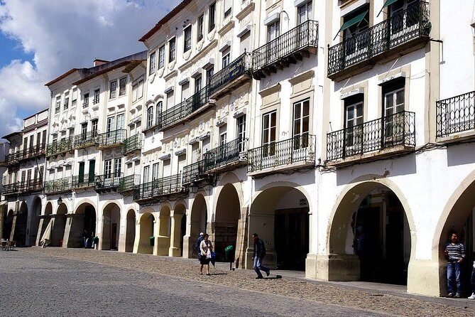 Evora and Monsaraz Wine Tasting Private Tour - Who Is This Tour Best For?