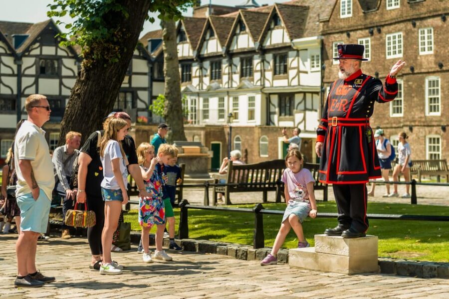 Exclusive Beefeater Meet & Greet at the Tower of London - Who Would Love This Experience?