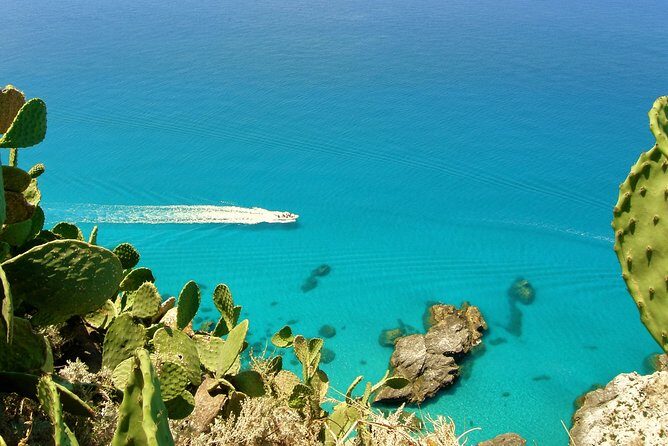 Exclusive boat tour in Tropea. Just you and your family - 4 hours - Why Travelers Love This Tour