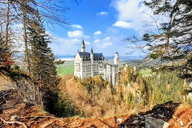 EXCLUSiVE SKIP-THE-CROWDS Neuschwanstein and Linderhof Castle Tour from Munich INCL. TICKETS - Price and Value Analysis