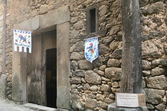 Experience with traditional winery tasting serrana s.XVI - The Experience in Detail