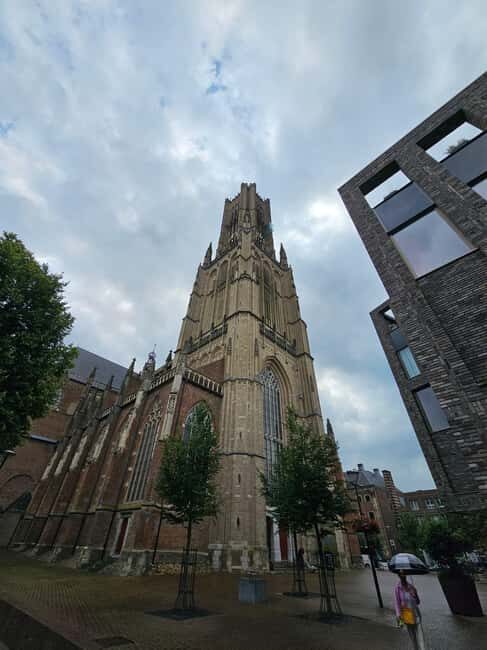 Explore Arnhem with a Local Guide City Tour - The Itinerary Breakdown