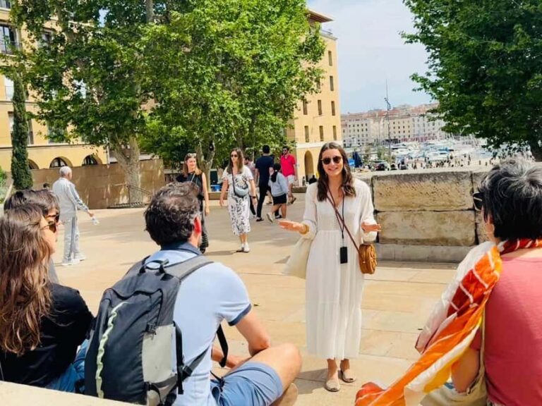 Explore Marseille with an Actor Guide: a Cultural Mosaic - A Deep Dive into the Experience