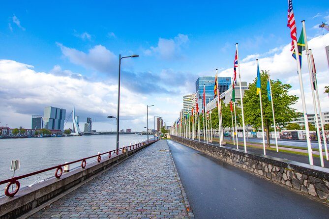 Explore the Instaworthy Spots of Rotterdam with a Local - Who Will Benefit Most?