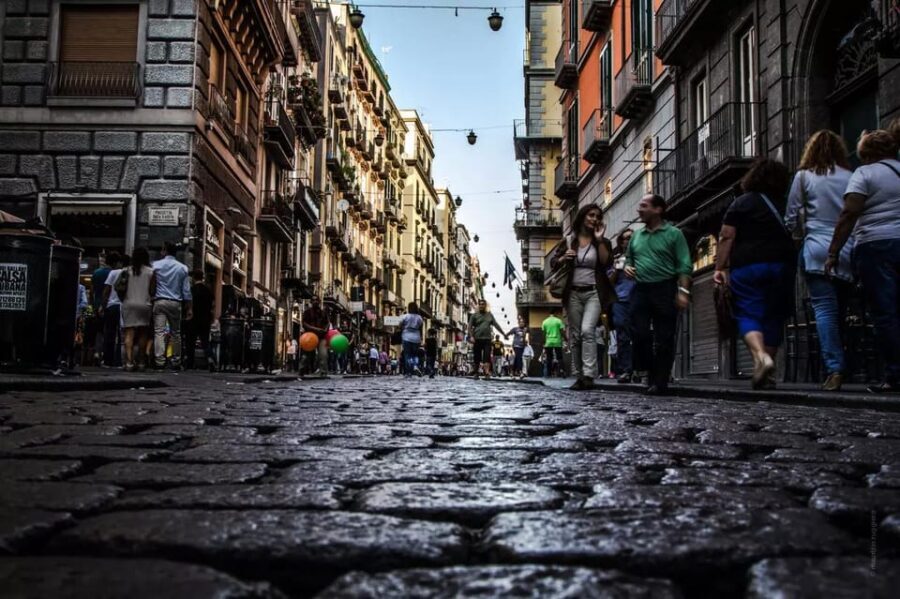 Explore Urban Art in Naples' Vibrant Spanish Quarter Streets - A Deep Dive into the Experience