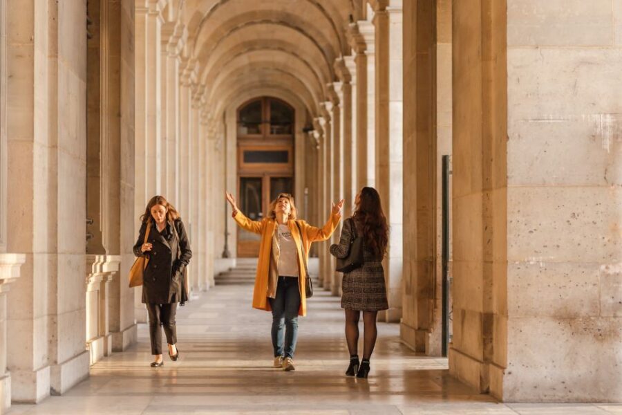 Exploring Paris with a Local: Montmartre to La Seine - Why this tour appeals to different types of travelers