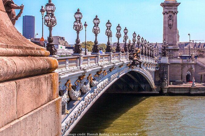Fall In Love With Paris: Private Half-Day Highlights Tour - Practical Details and Considerations