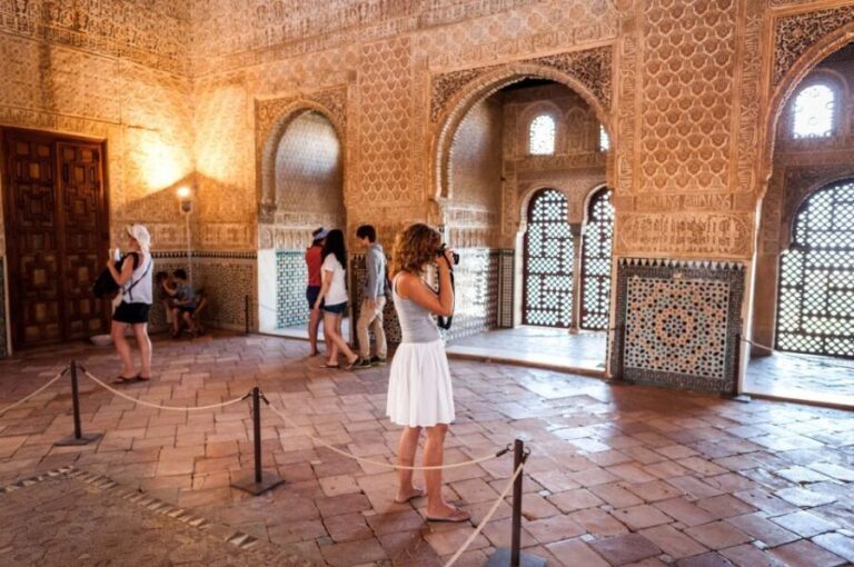 Fast-Track Alhambra & Nasrid Palaces Guided Tour - Who Should Consider This Tour?