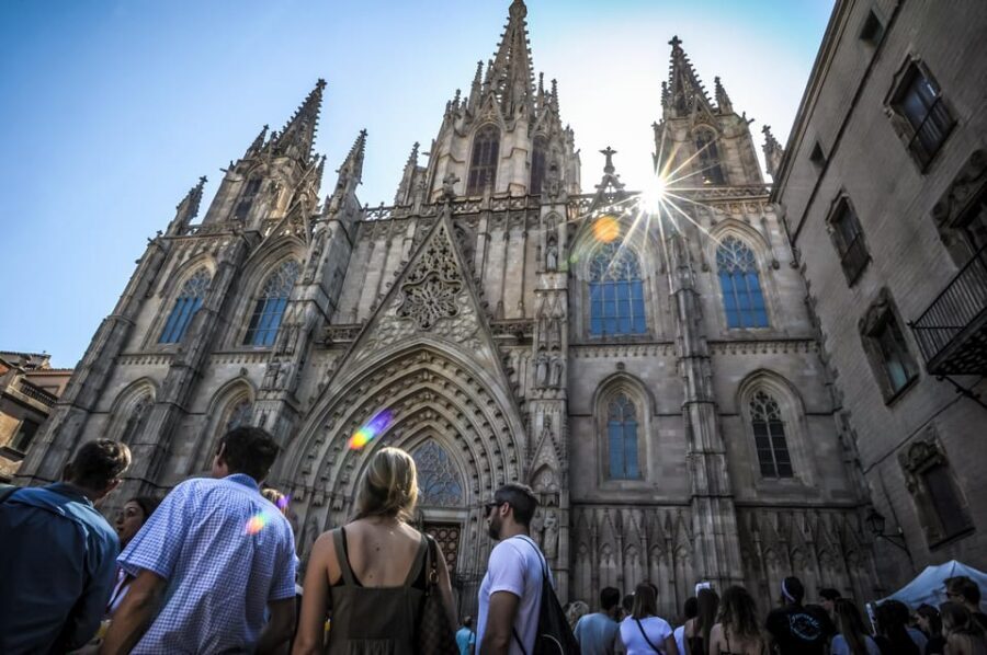 Fast Track: Sagrada Familia & Barcelona Full-Day Tour - Transportation & Group Size