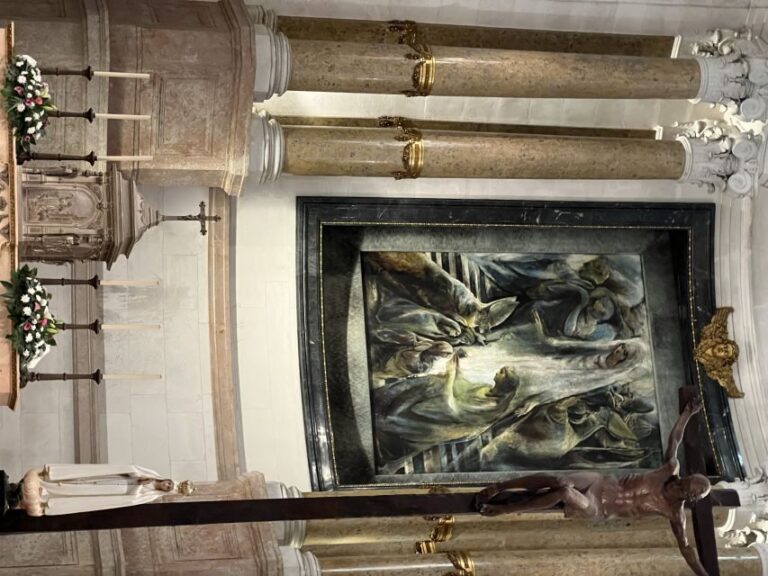 Fatima, Nazare & Obidos: Full-day Trip and Private Transport - Nazaré: Spectacular Coastline and Big Waves