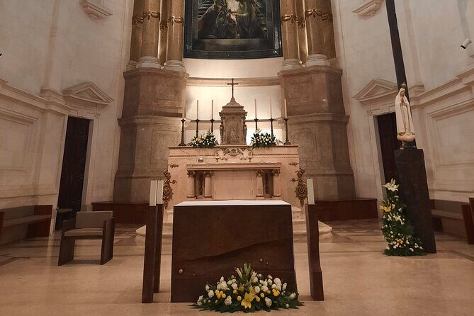 Fátima private tour from Porto in Mercedes car (1 to 4 people) - The Sum Up