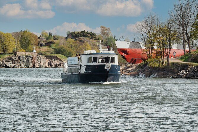 Ferry to Suomenlinna Fortress Island - Practical Tips for Your Visit