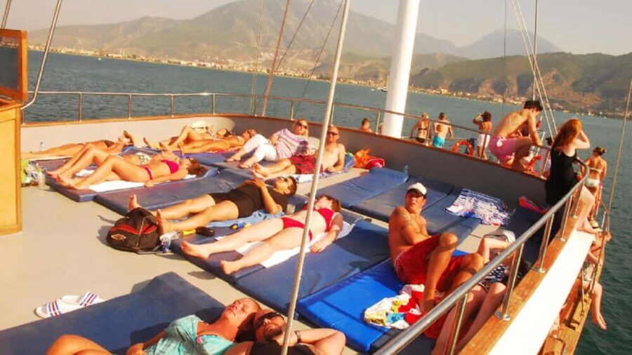 Fethiye: 12 Islands Boat Tour with Lunch and Snorkeling - Who Should Book This Tour?
