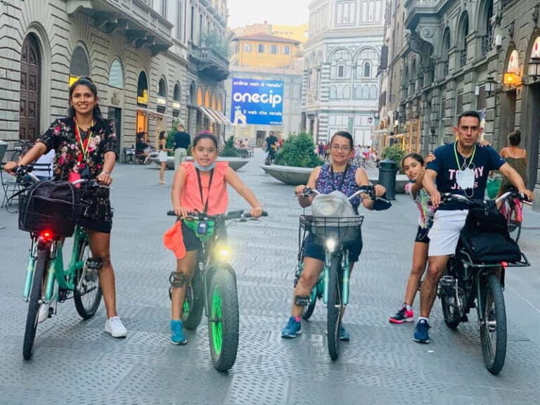 Florence: Guided E-Bike Tour to Piazzale Michelangelo - Exploring Florence on an E-Bike